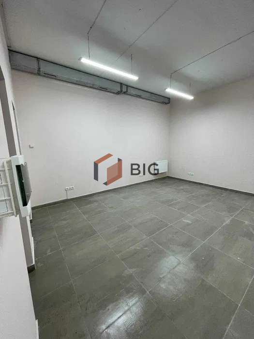 Здається в оренду комерційне приміщення 34 кв.м.,вул. Привокзальна , ЖК Дрім Таун.