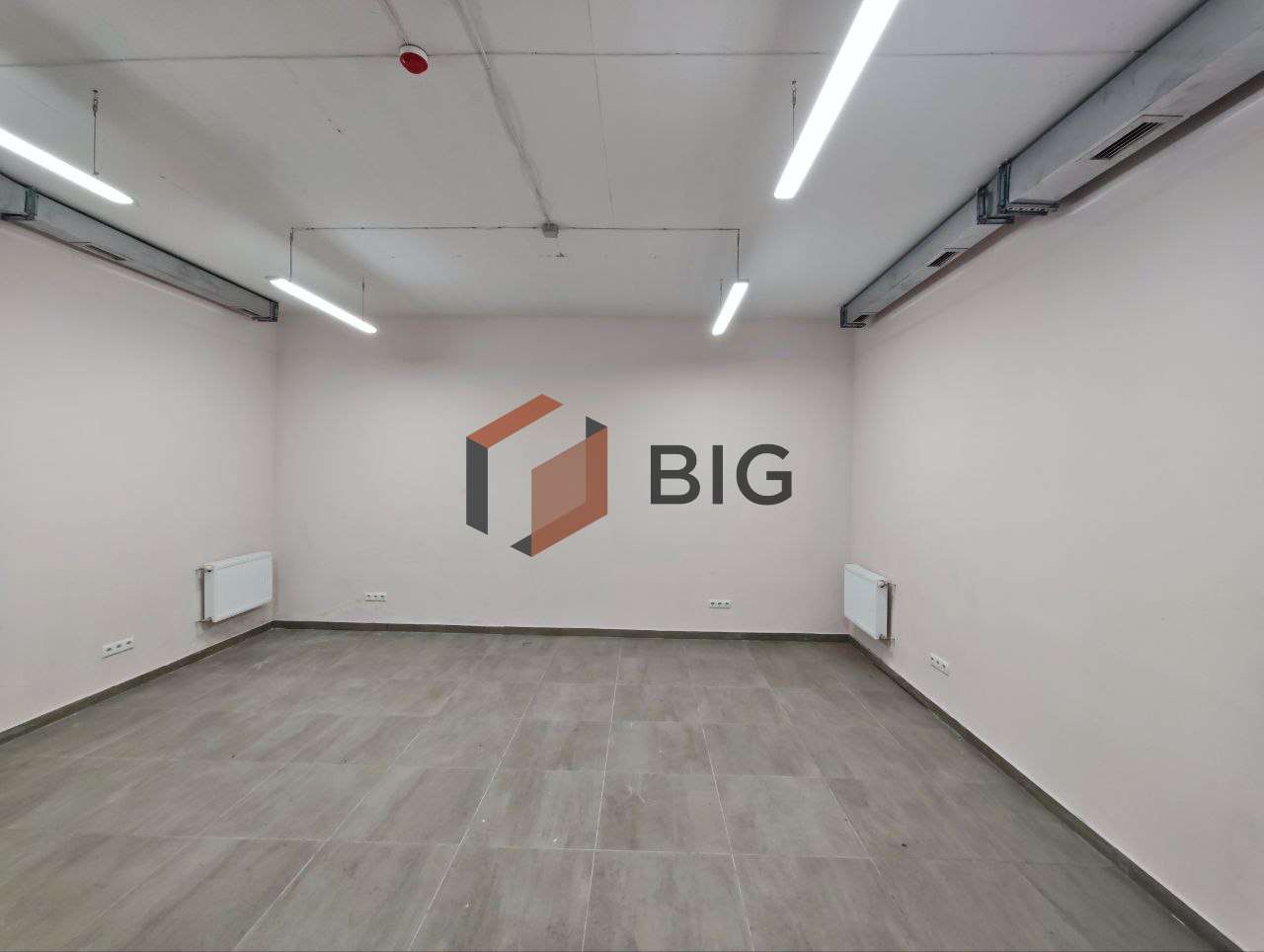 Здається в оренду комерційне приміщення 34 кв.м.,вул. Привокзальна , ЖК Дрім Таун.