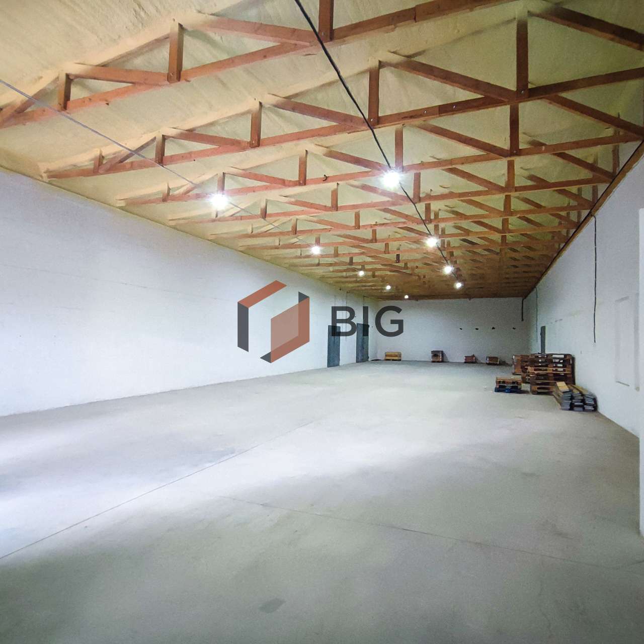 Новий склад 428 м² в Ямниці (Клас B+). Рампа + Заїзд