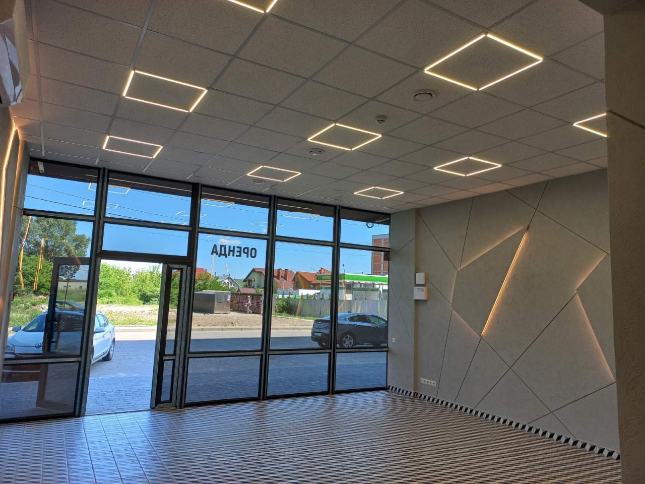 Здається в оренду фасадне стильне комерційне приміщення ЖК Паркова Алея