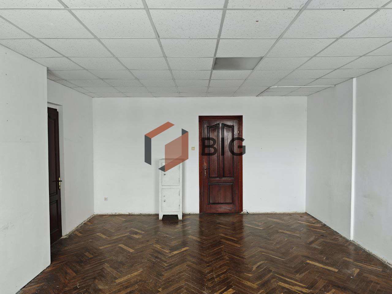 Здається в оренду офісні приміщення у центрі міста