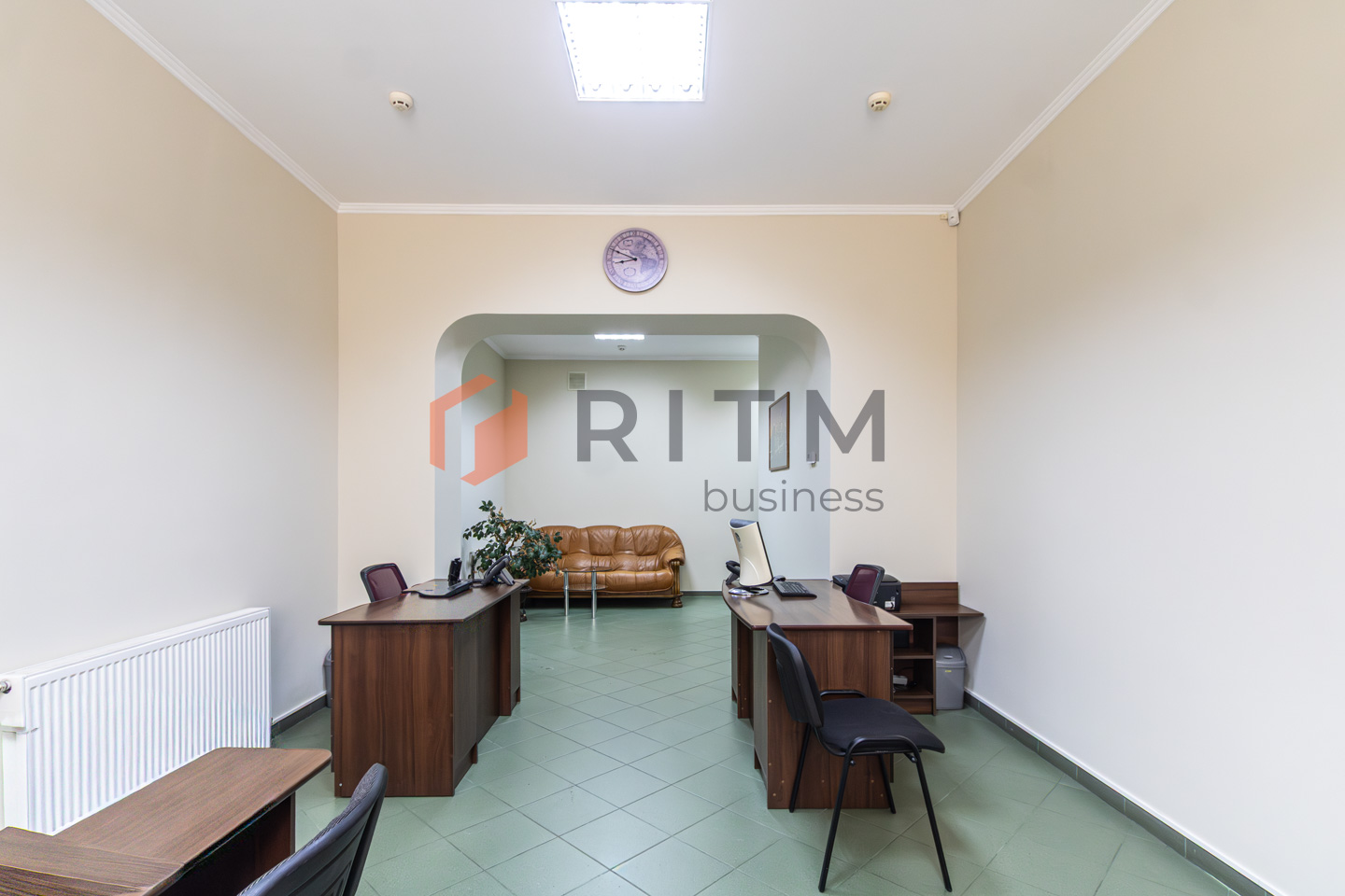 Офіс-фортеця в центрі: 105 м², меблі, техніка та 15 годин повної автономності!