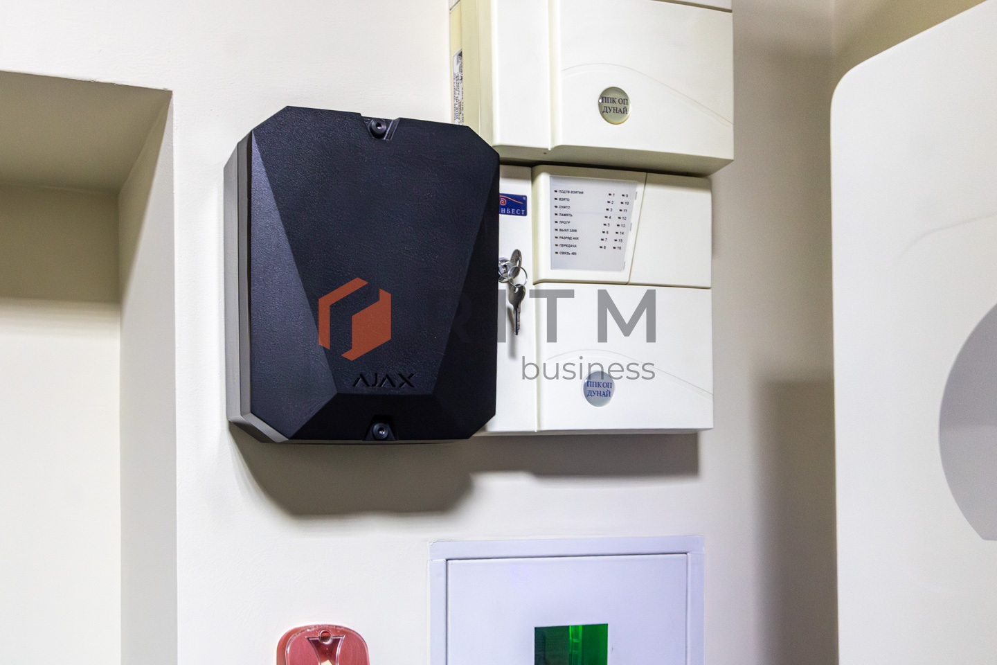 Офіс-фортеця в центрі: 105 м², меблі, техніка та 15 годин повної автономності!