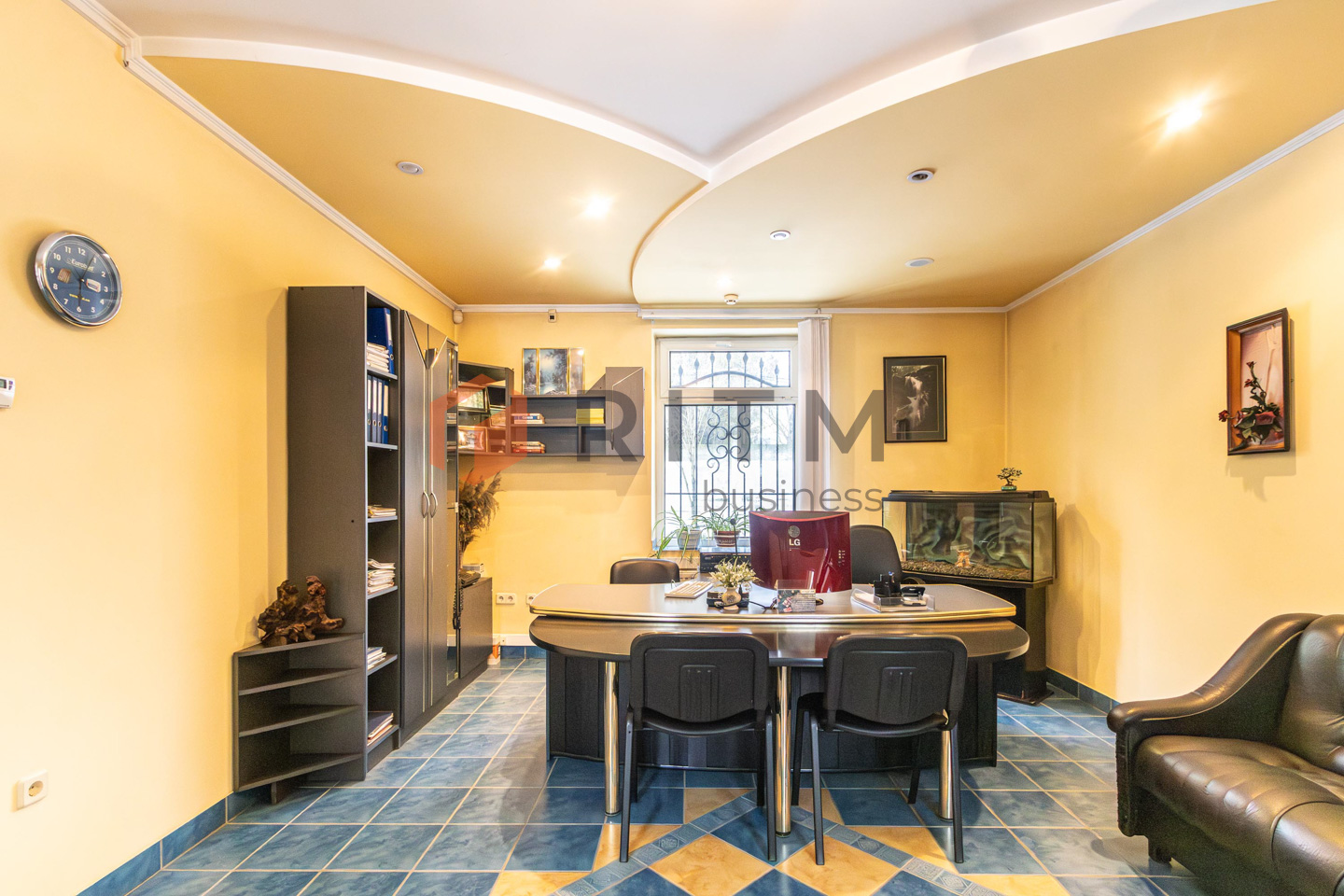 Продаж потужного комерційного комплексу (Будмаркет «ІДЕАЛ») — вул. Гетьмана Сагайдачного