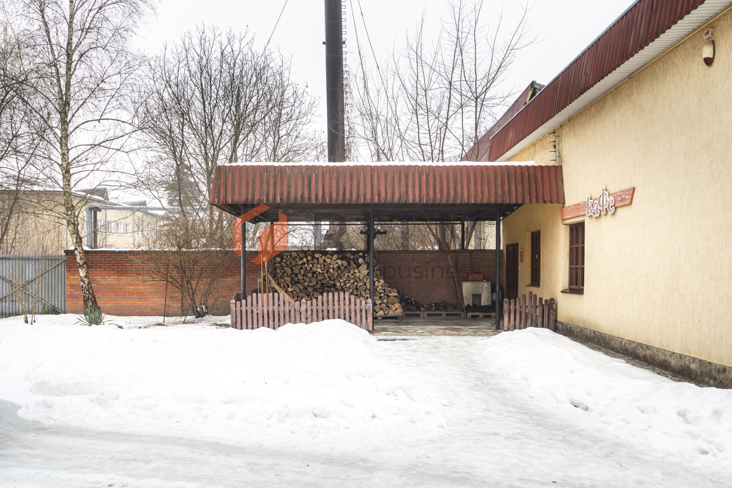 Продаж потужного комерційного комплексу (Будмаркет «ІДЕАЛ») — вул. Гетьмана Сагайдачного