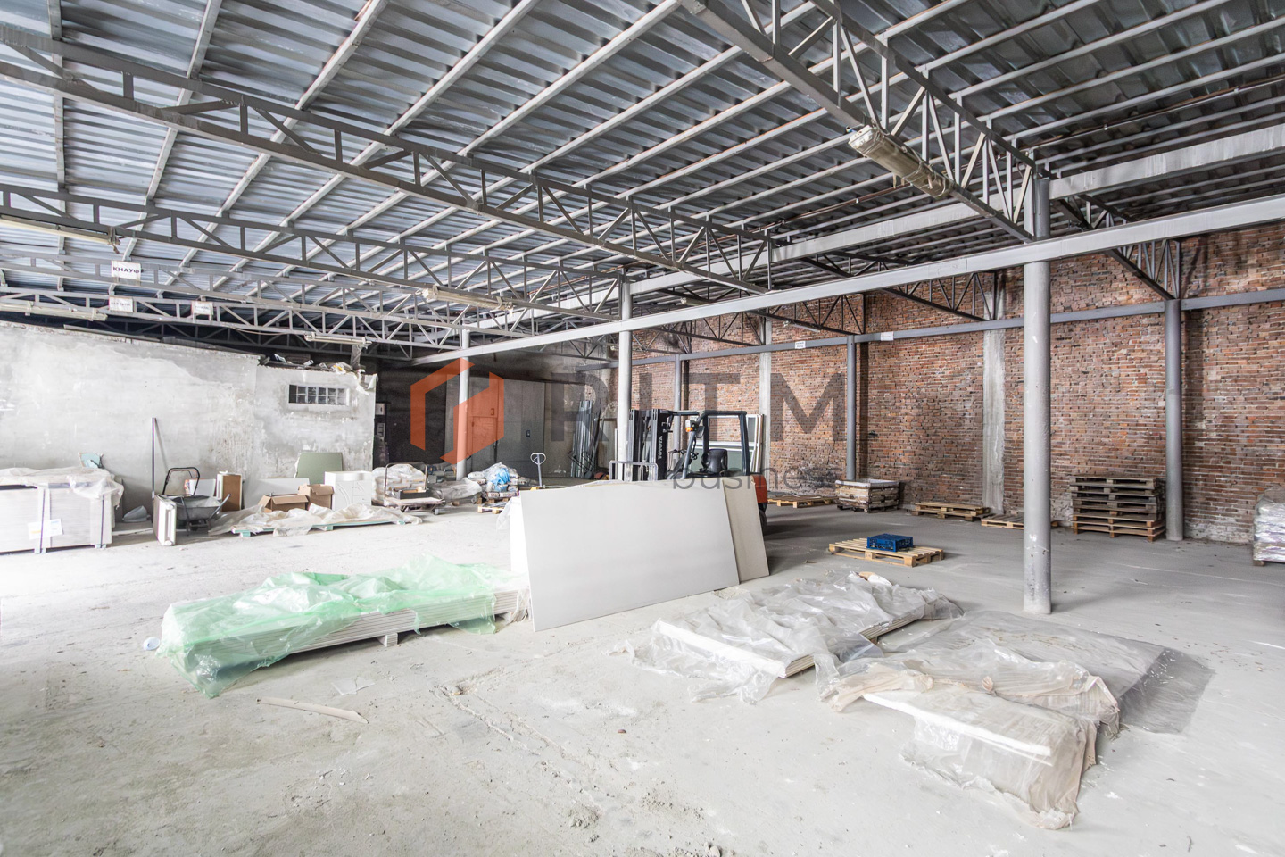 Продаж потужного комерційного комплексу (Будмаркет «ІДЕАЛ») — вул. Гетьмана Сагайдачного