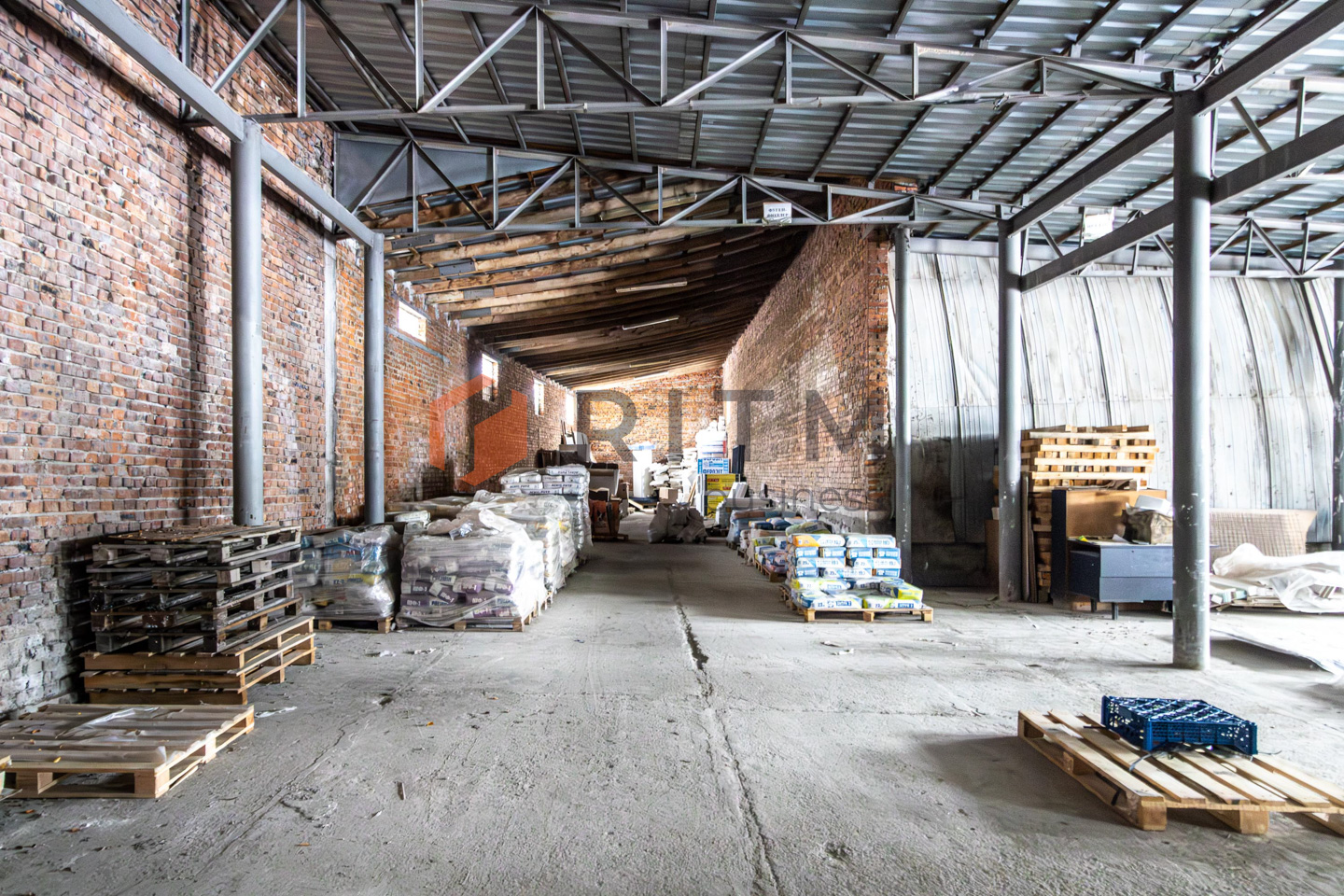 Продаж потужного комерційного комплексу (Будмаркет «ІДЕАЛ») — вул. Гетьмана Сагайдачного