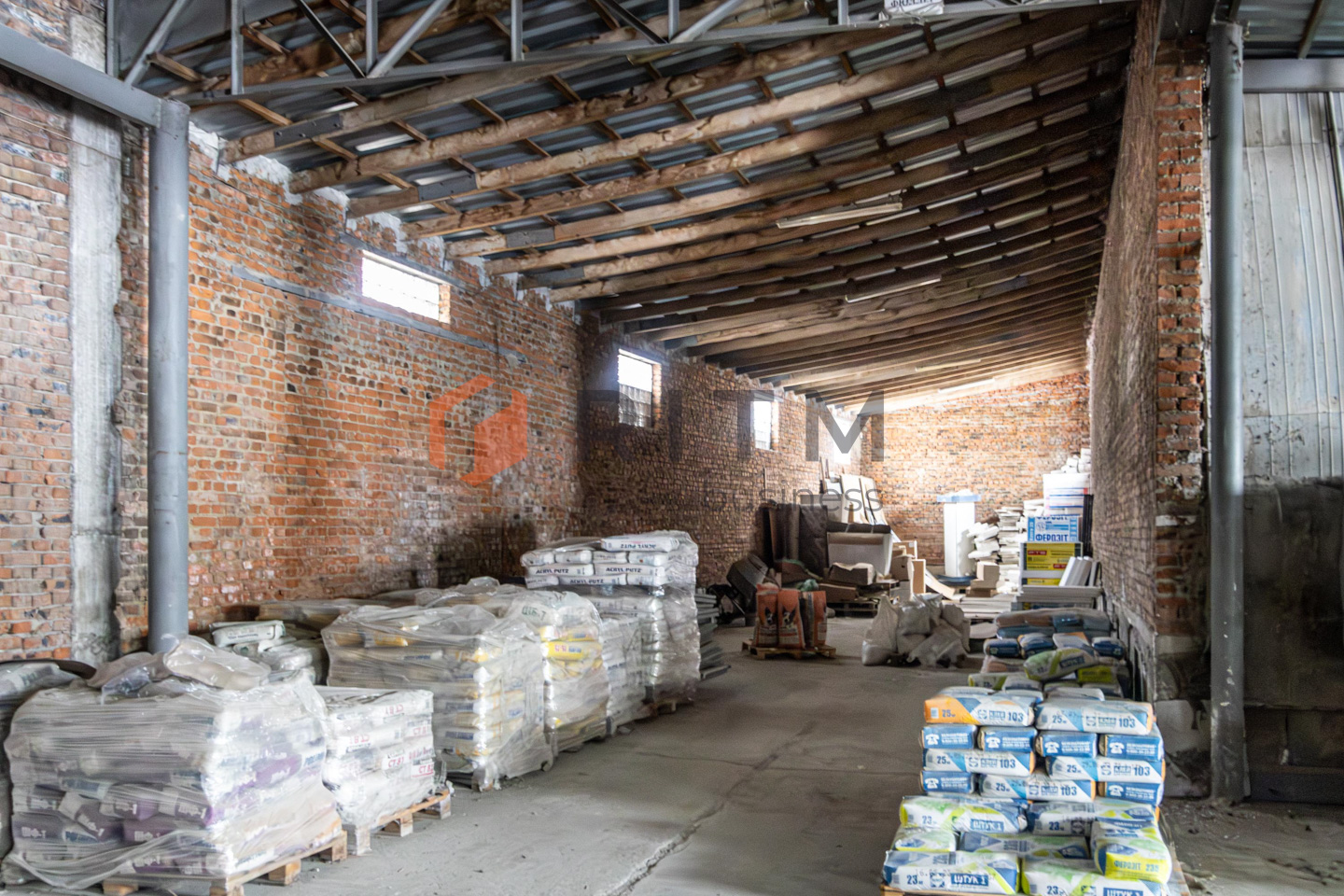 Продаж потужного комерційного комплексу (Будмаркет «ІДЕАЛ») — вул. Гетьмана Сагайдачного