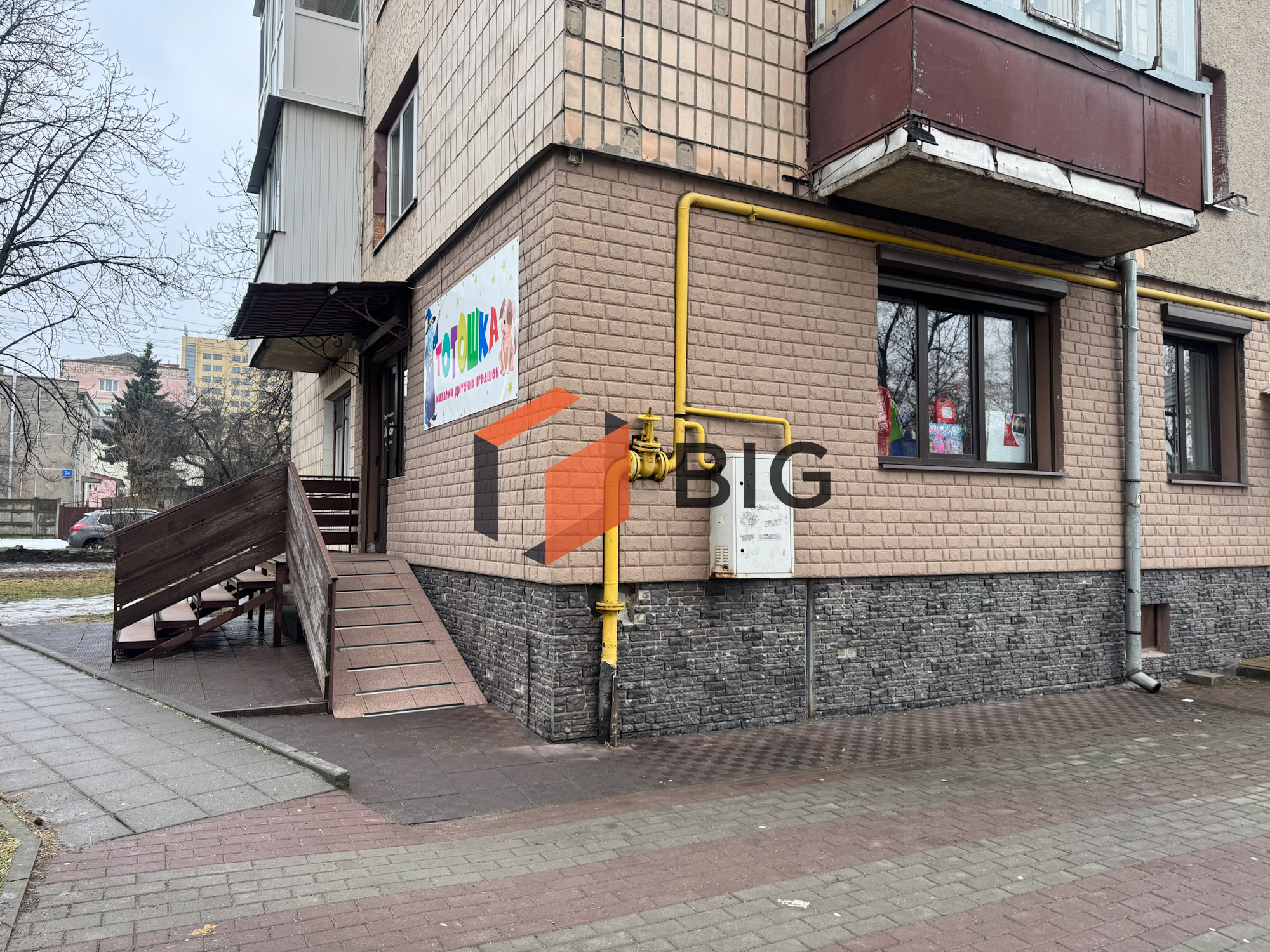 Здається в оренду комерційне приміщення по вул. Декабристів, 31.