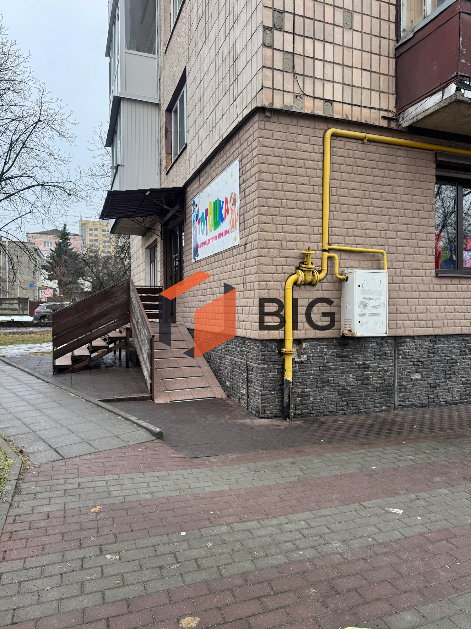 Здається в оренду комерційне приміщення по вул. Декабристів, 31.