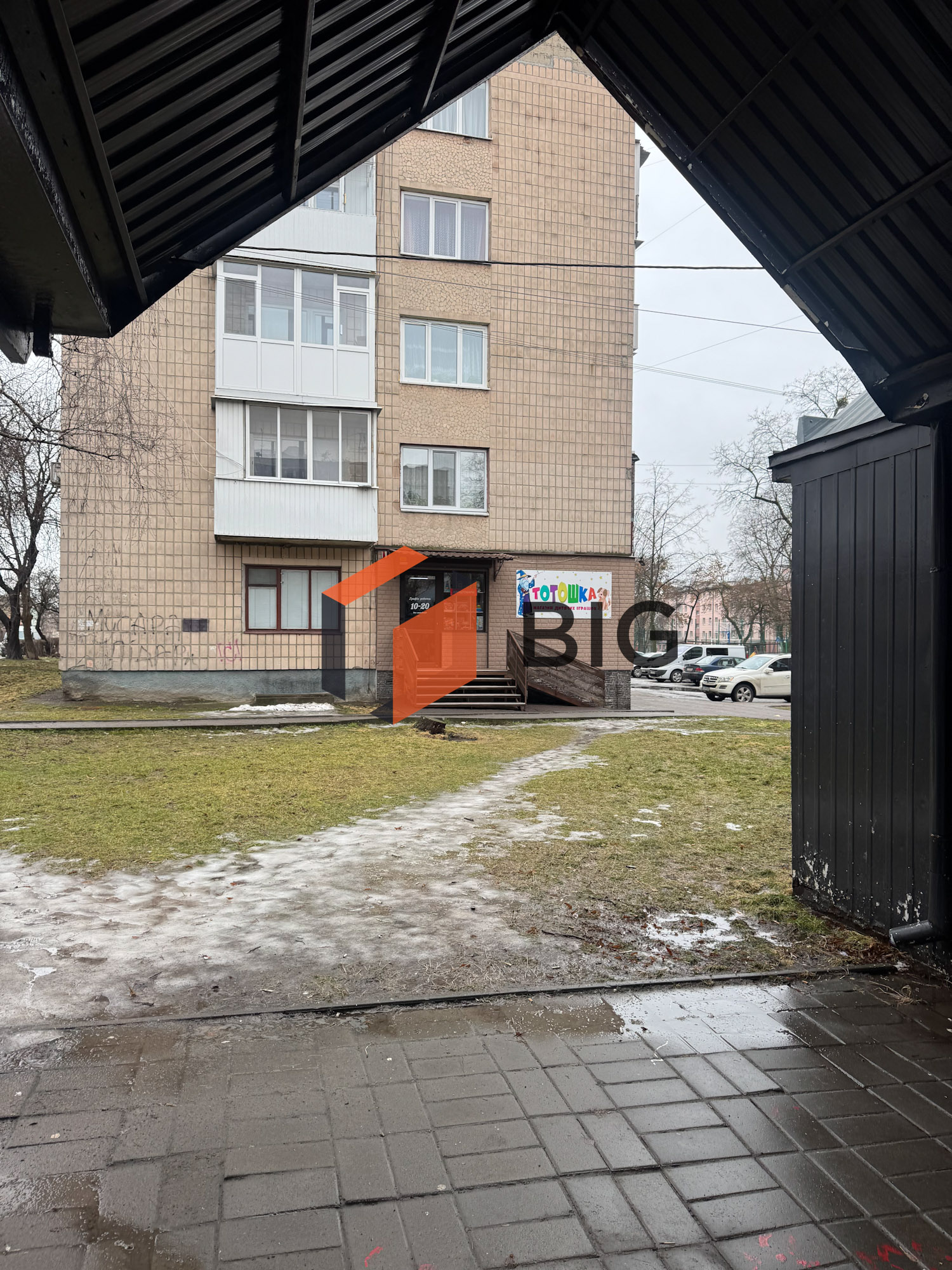 Здається в оренду комерційне приміщення по вул. Декабристів, 31.