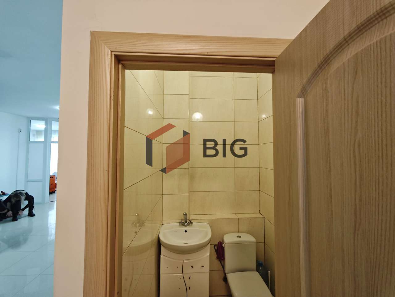 Здається комерційне приміщення по вул Кравчука.