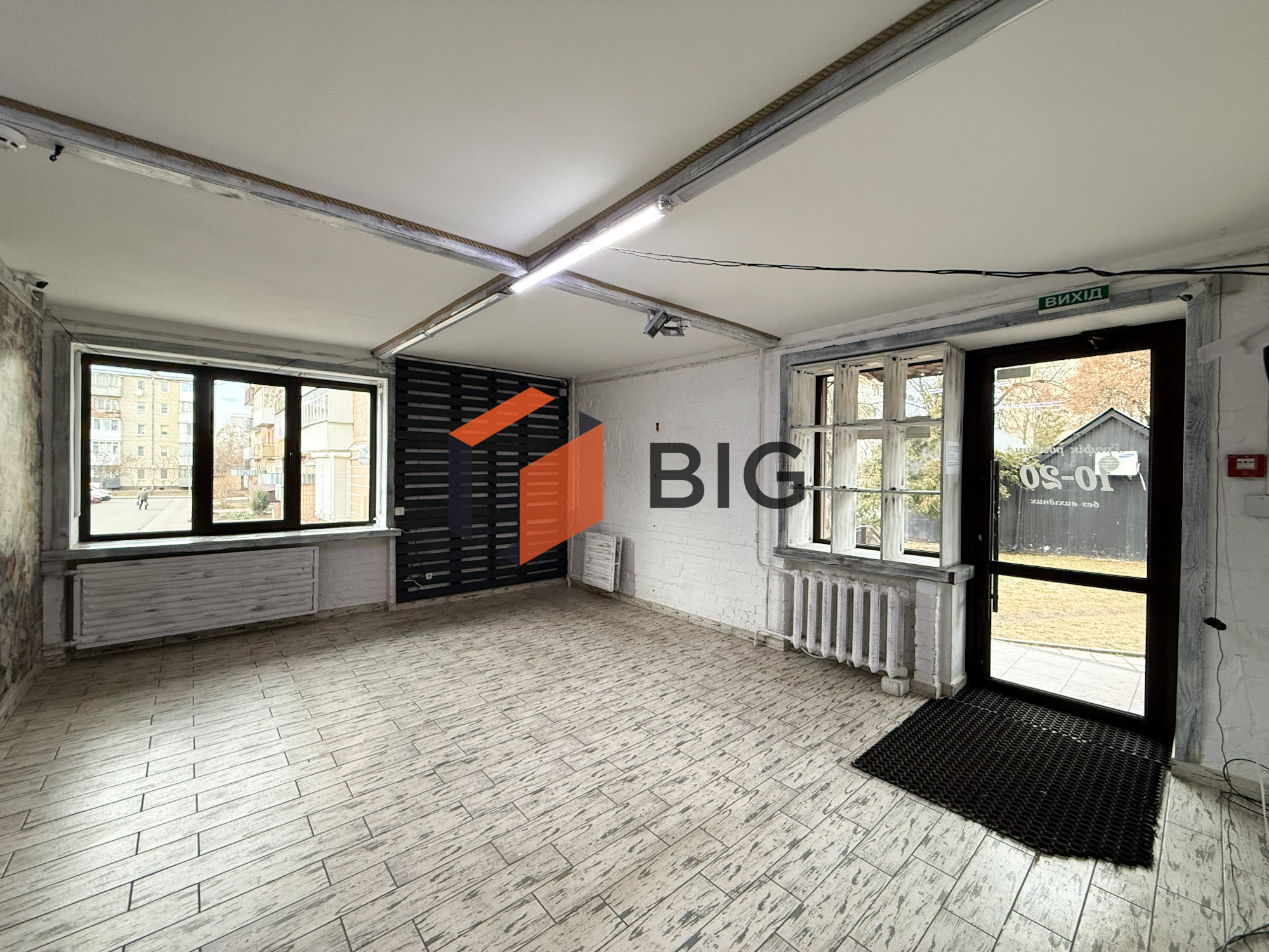 Здається в оренду комерційне приміщення по вул. Декабристів, 31.