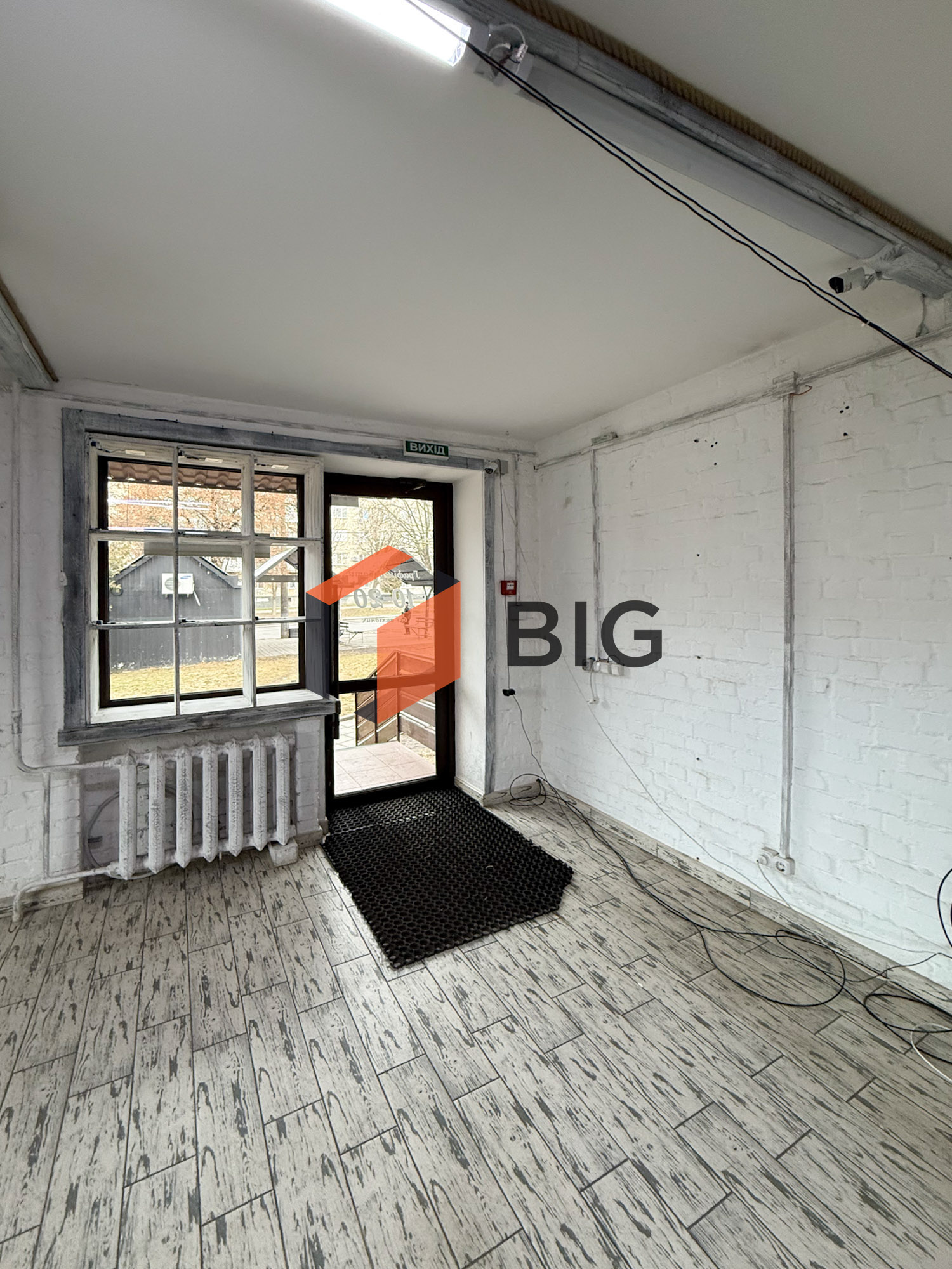 Здається в оренду комерційне приміщення по вул. Декабристів, 31.