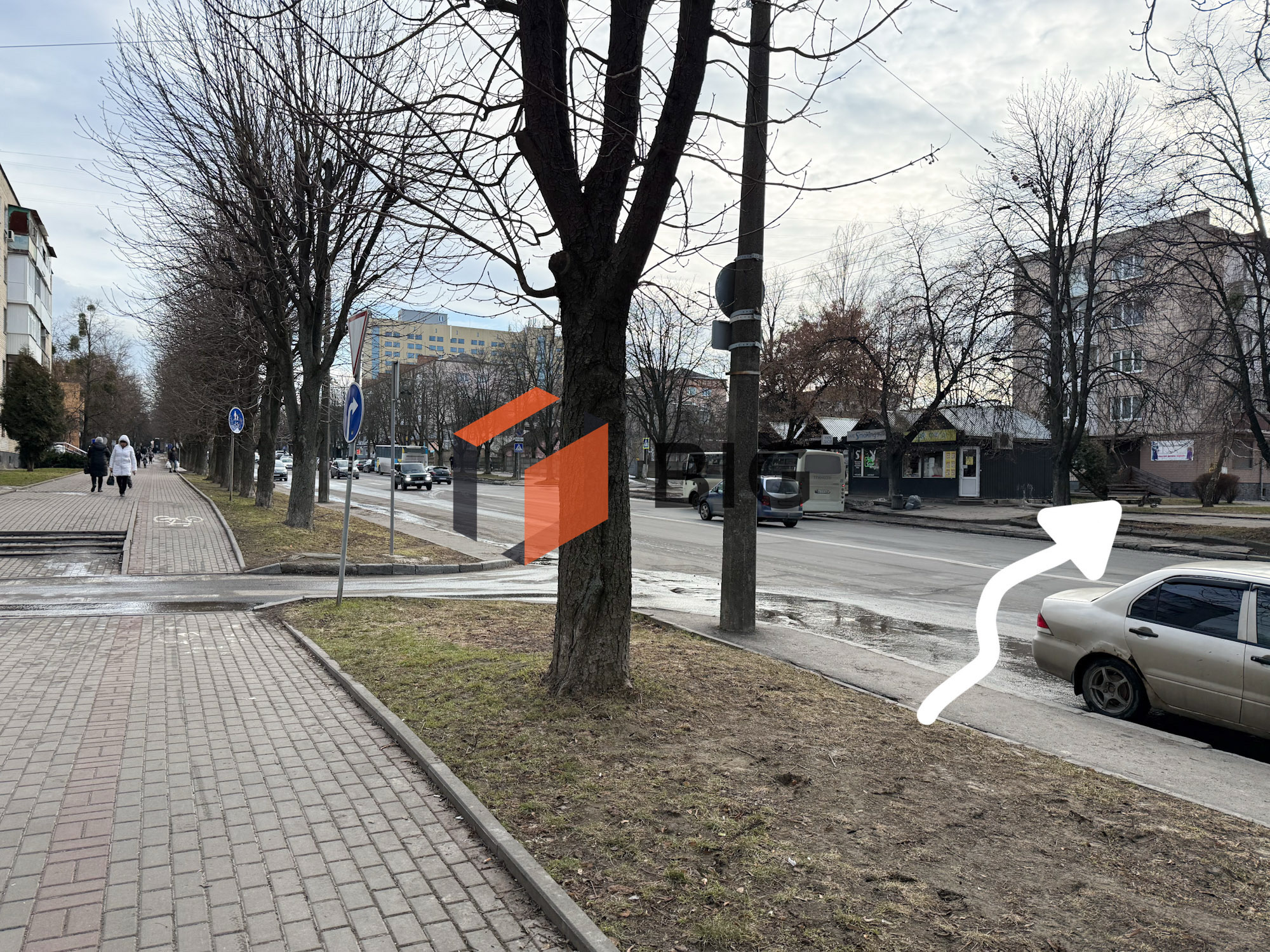 Здається в оренду комерційне приміщення по вул. Декабристів, 31.