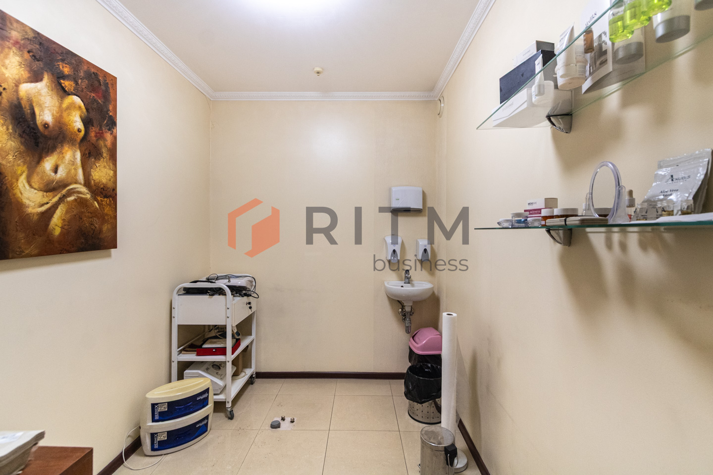 Приміщення 73 м2 з фасадним входом за вул. Васильянок