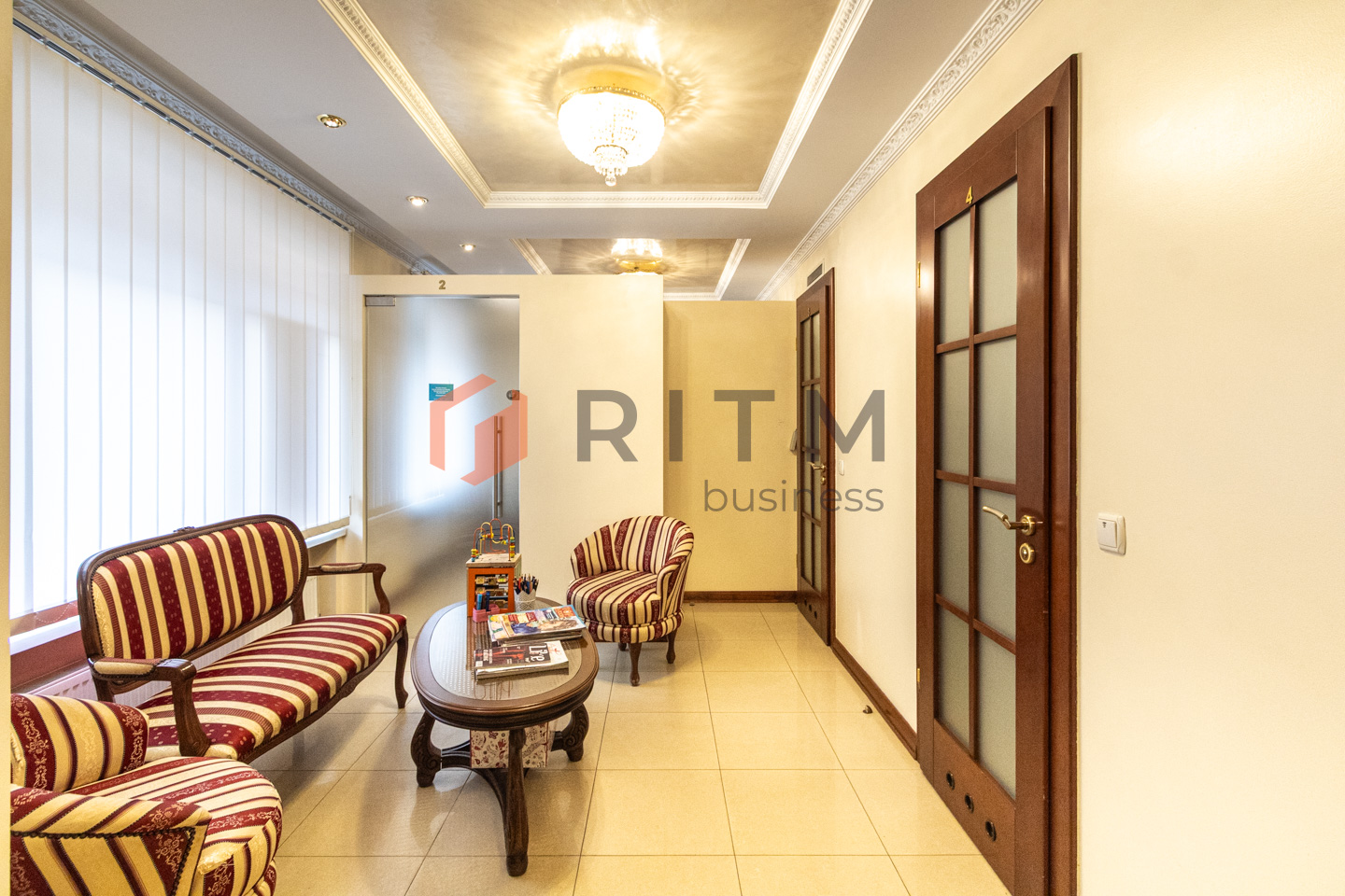 Приміщення 73 м2 з фасадним входом за вул. Васильянок