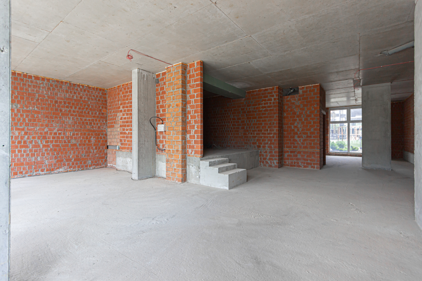 Продаж фасадного приміщення на вул. Буйка ЖК Вільне Місто