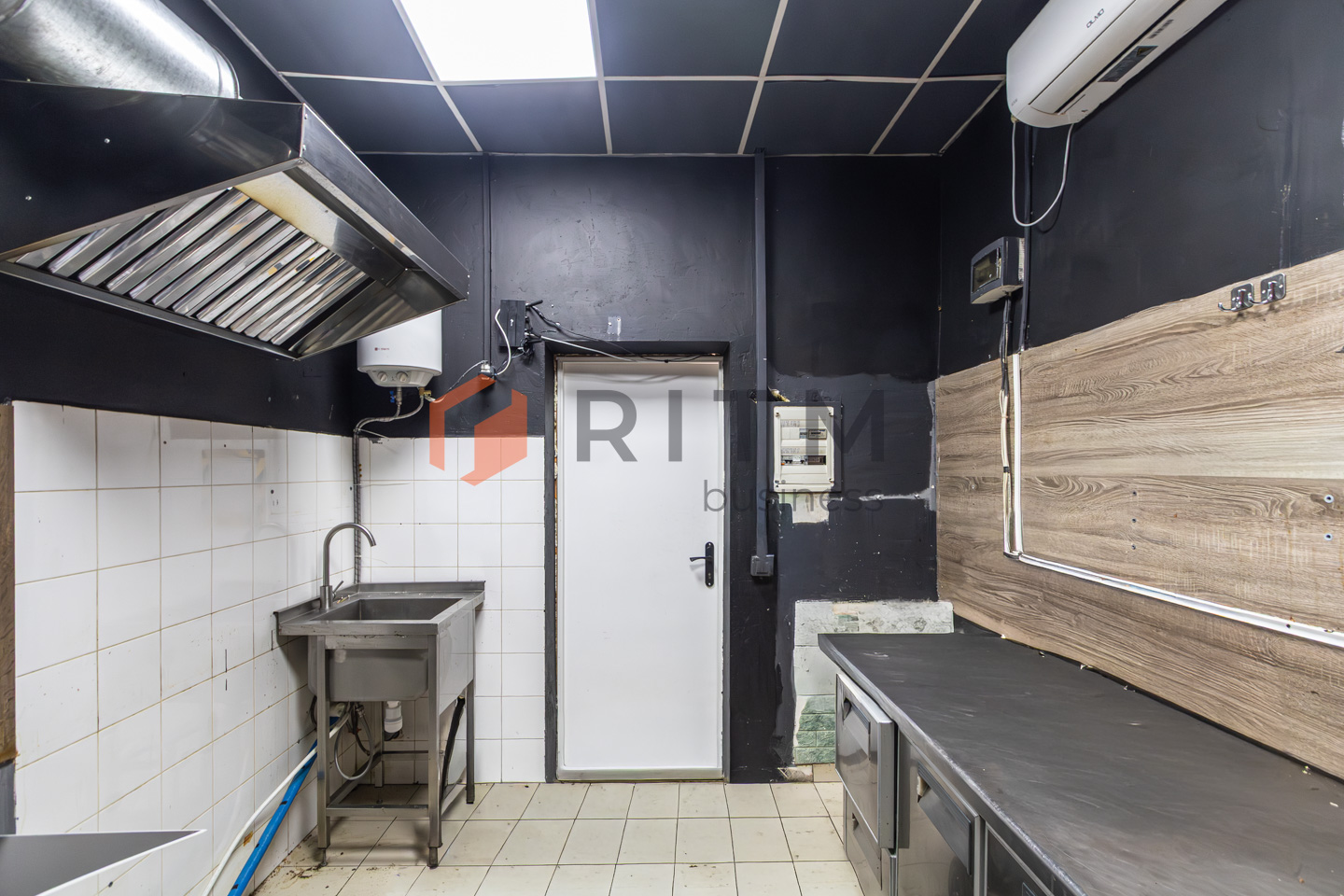 Оренда комерційного приміщення в самому центрі міста (100-метрівка)