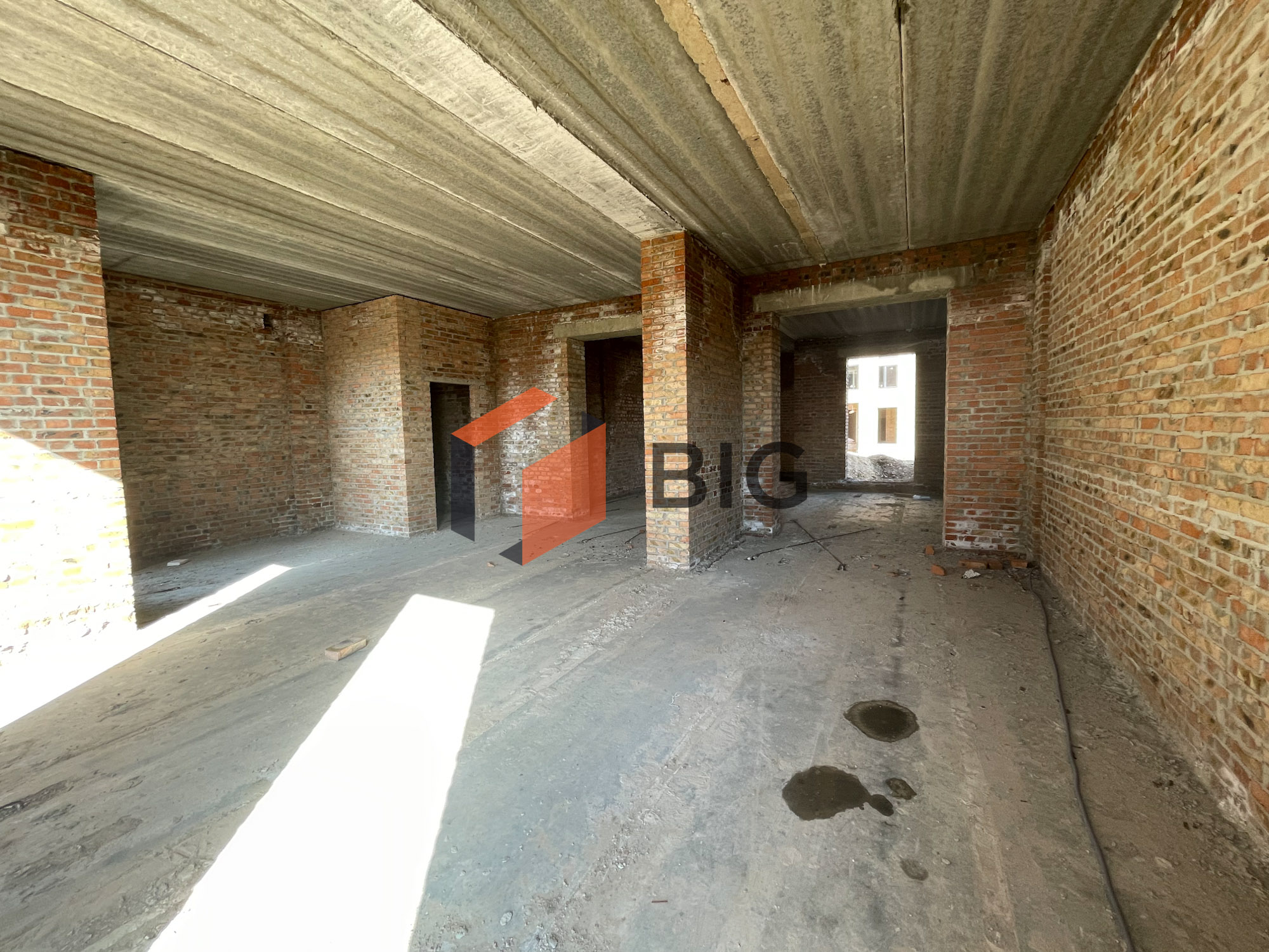 Продаж нового приміщення 104 м2 в новобудові. Здача літо 2026