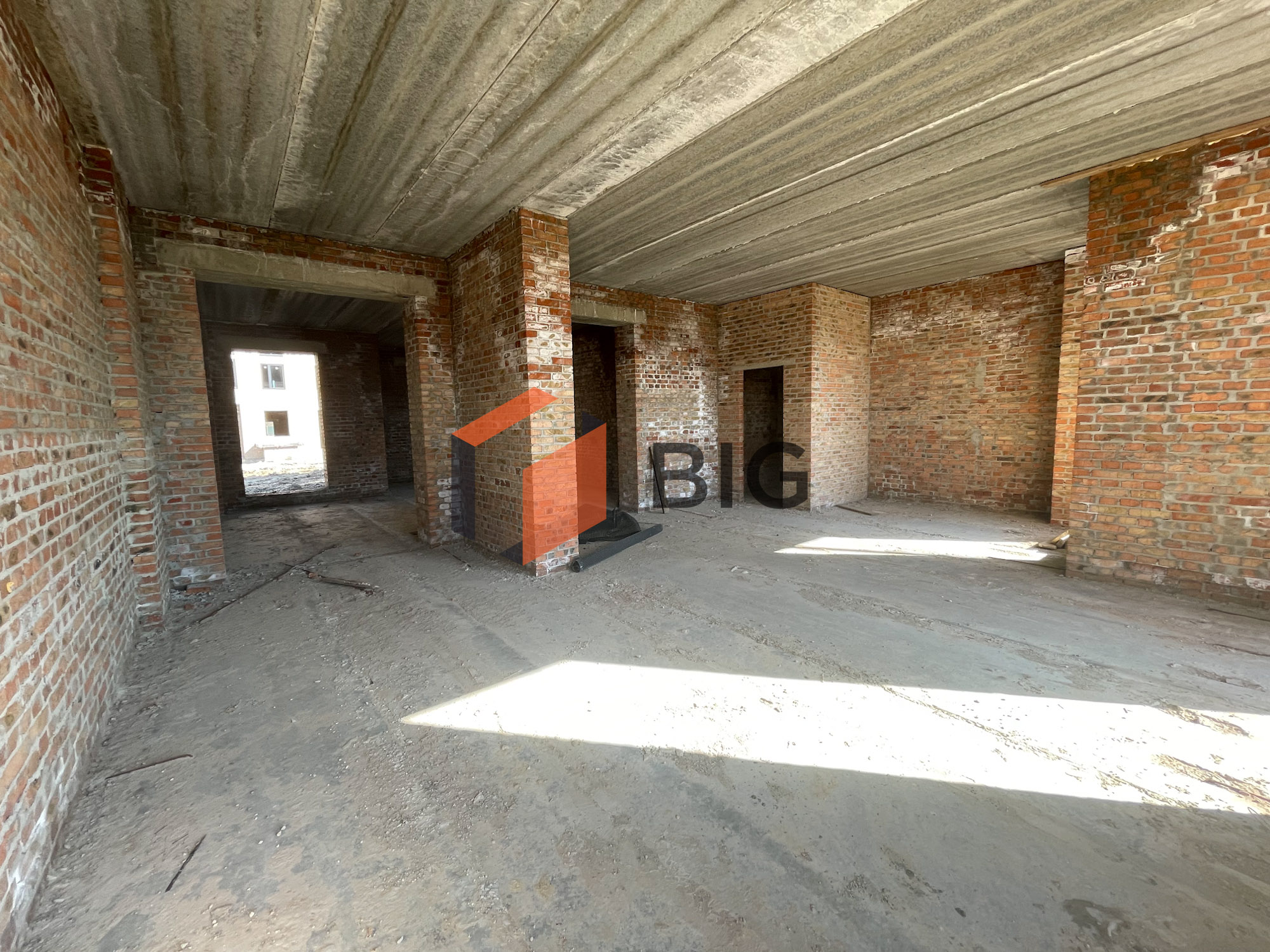 Продаж нового приміщення 104 м2 в новобудові. Здача літо 2026