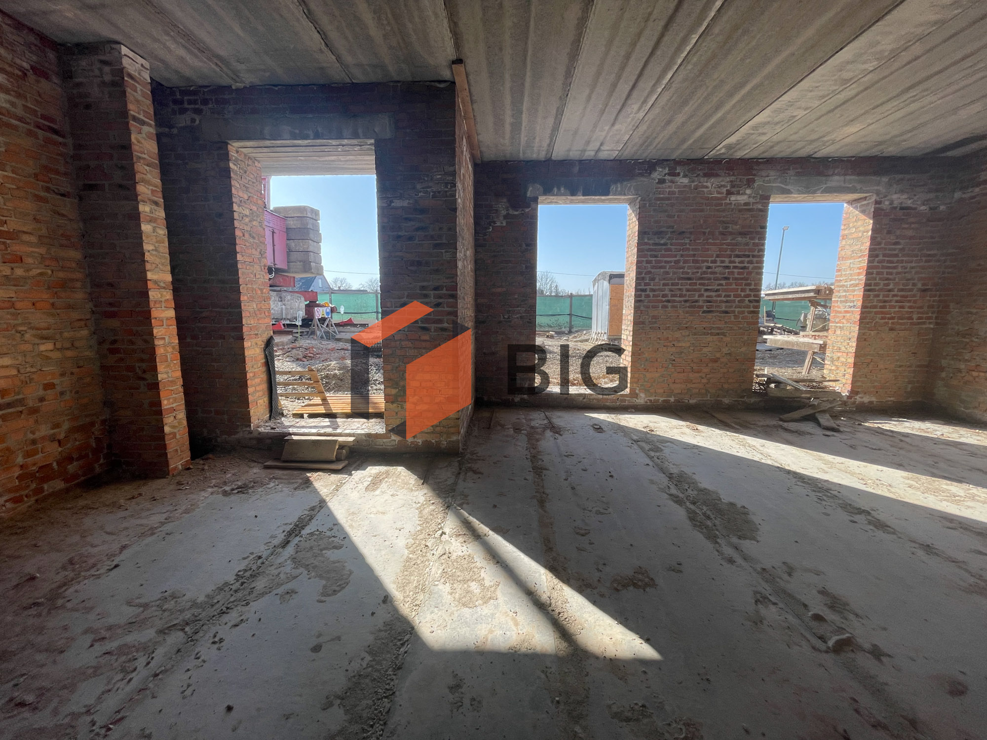 Продаж нового приміщення 104 м2 в новобудові. Здача літо 2026