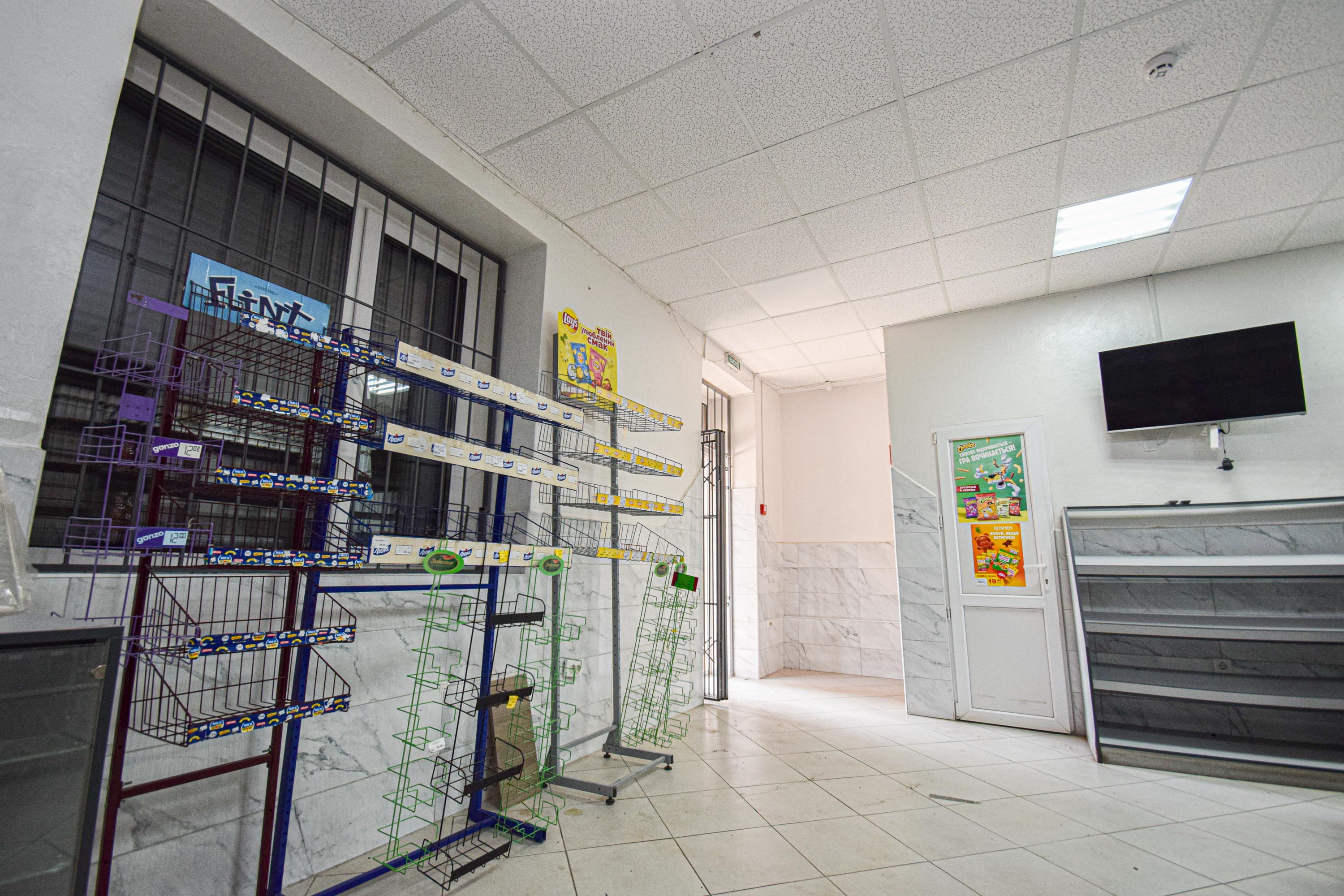 Здається в оренду комерційне приміщення площею 50 м² виключно під магазин.