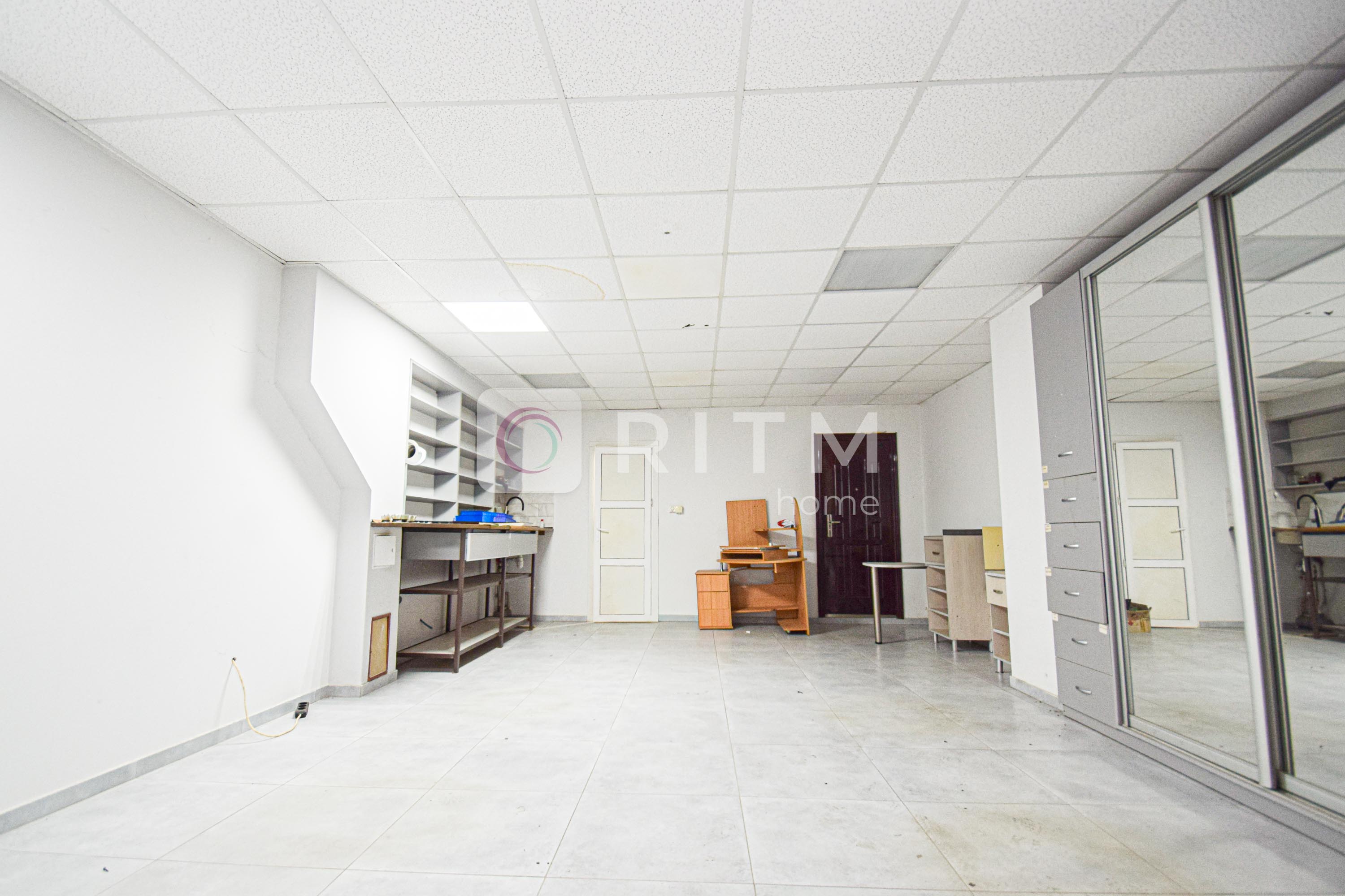 Здається в оренду комерційне приміщення з ремонтом, 50 м²