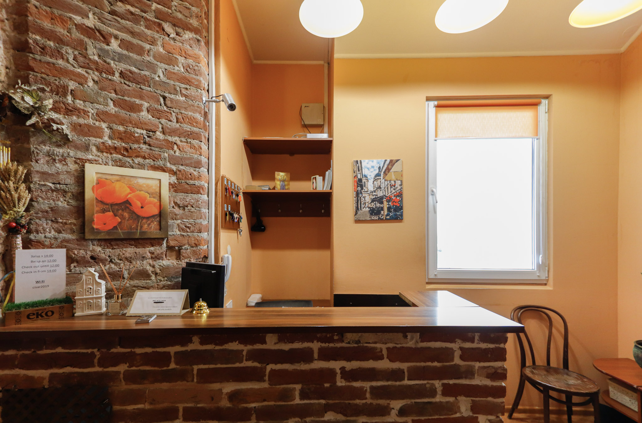 Здається в оренду комерційне приміщення у м. Львів, вул. Б. Хмельницького!