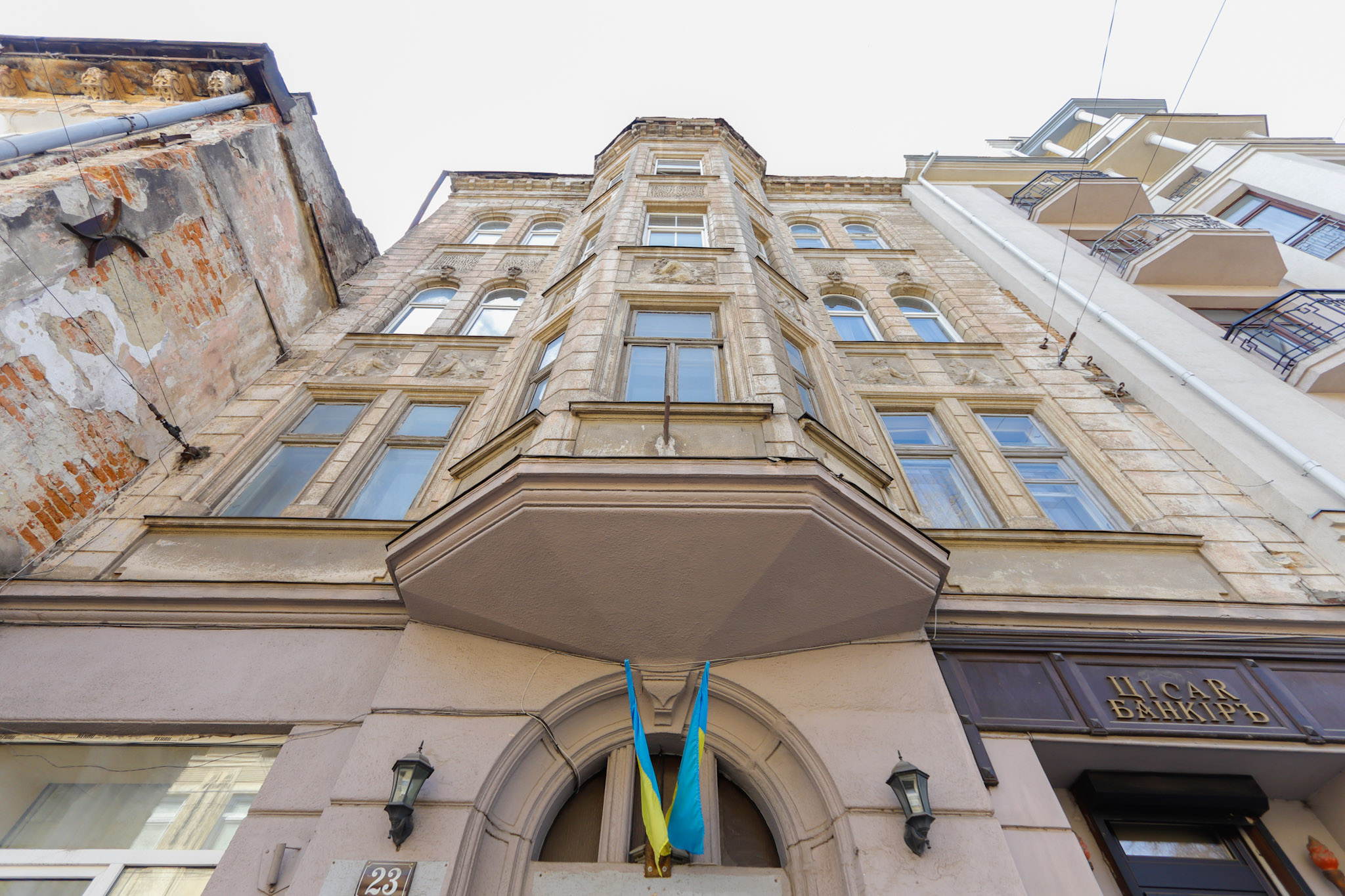 Здається в оренду комерційне приміщення у м. Львів, вул. Б. Хмельницького!