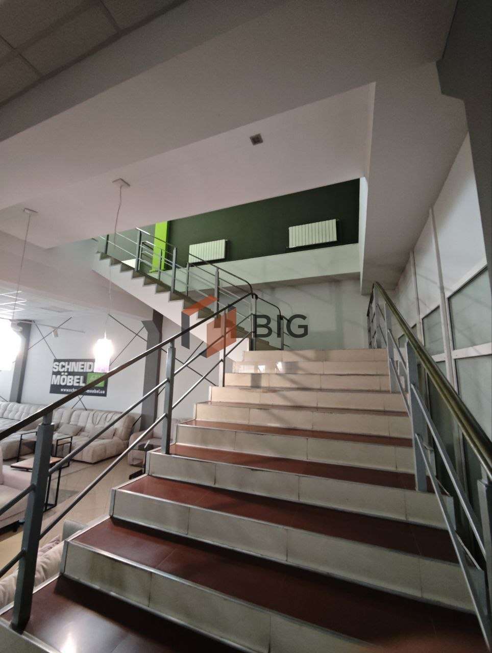 Оренда частини приміщення в Глобусі