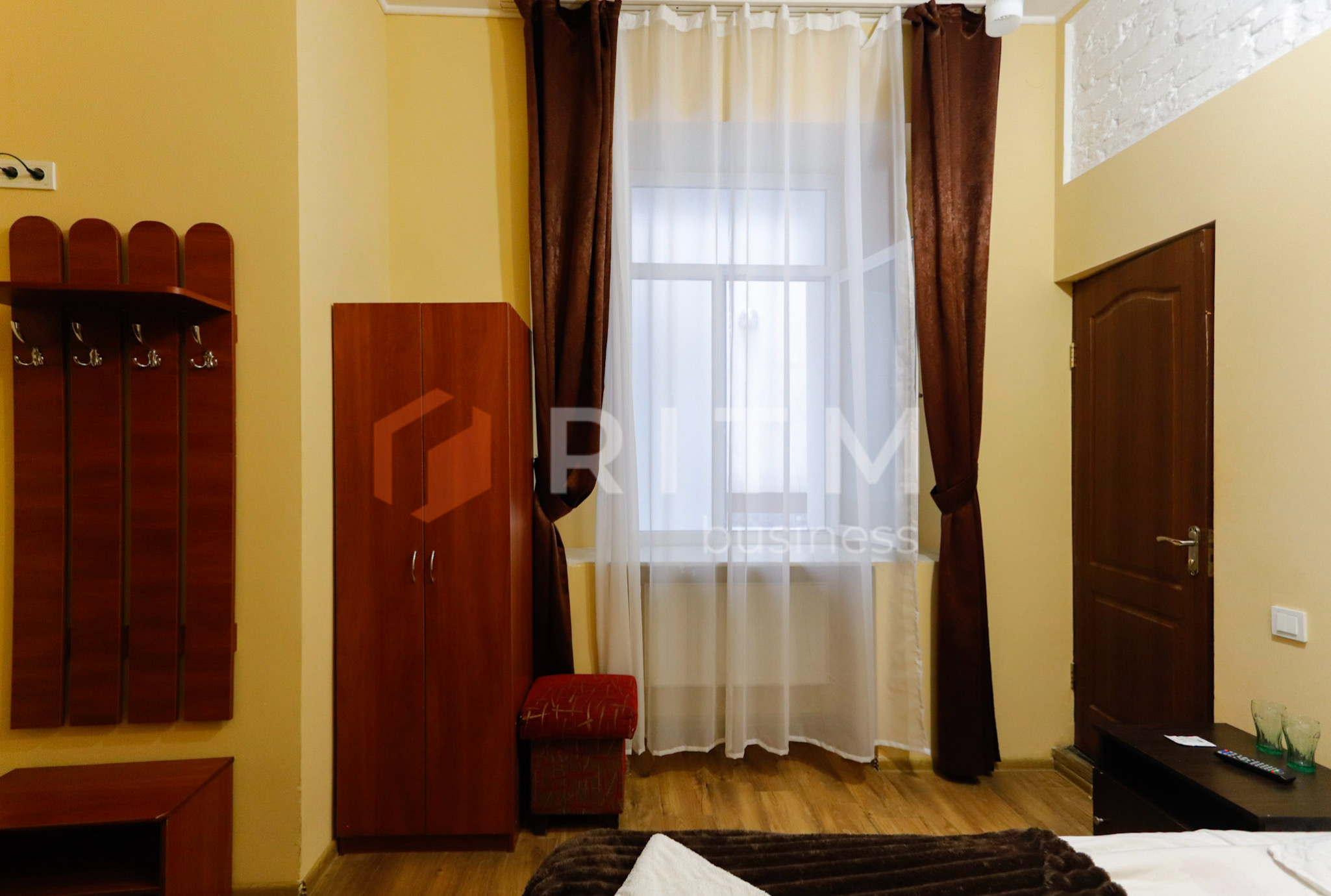 Здається в оренду комерційне приміщення у м. Львів, вул. Б. Хмельницького!