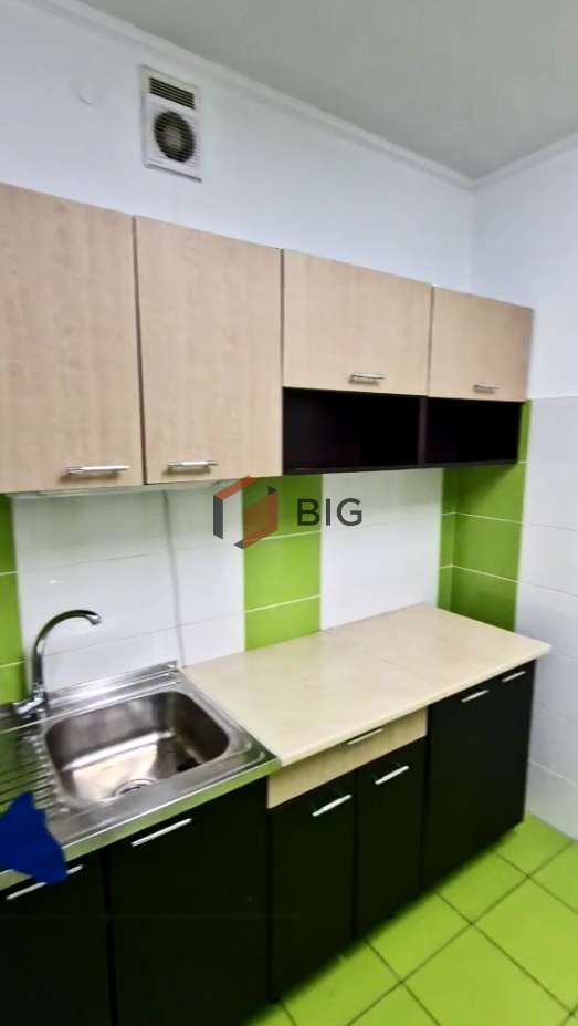 Оренда  фасадного приміщення під стоматологічний, косметологічний,  кабінет,   манікюрний салон чи перукарню.