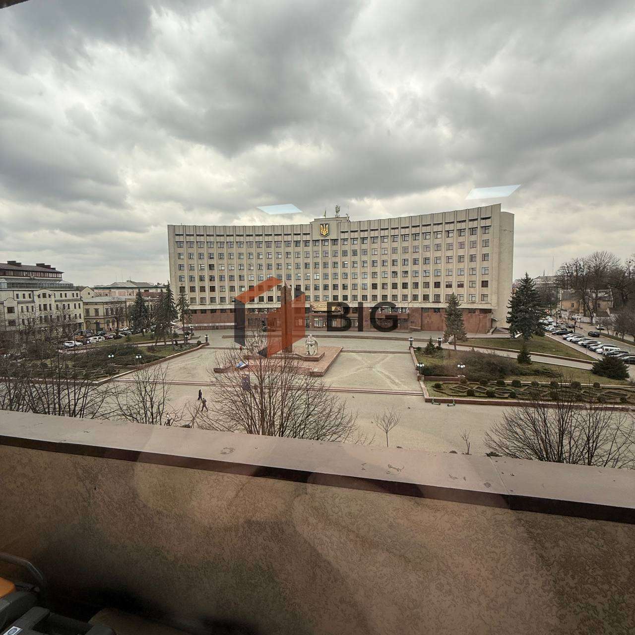 Здається приміщення з ремонтом в центрі за вул. Грушевського
