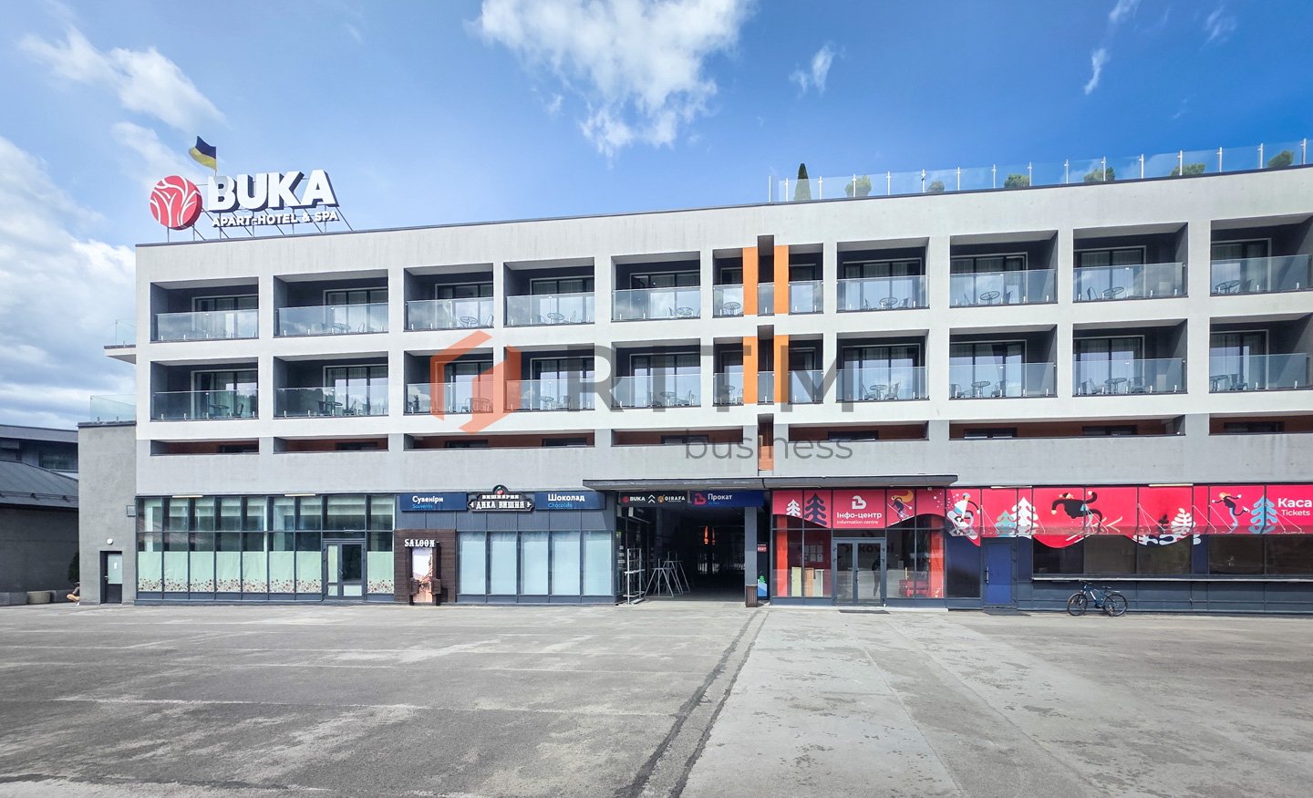Top Location. комерція 38.6 м² у центрі Буковелю (Паркінг 2)