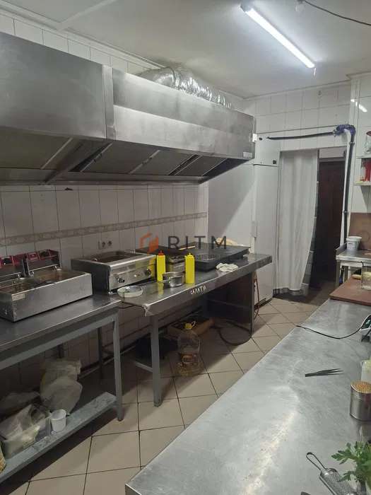 Оренда фасадного приміщення по вул. Рівненська
