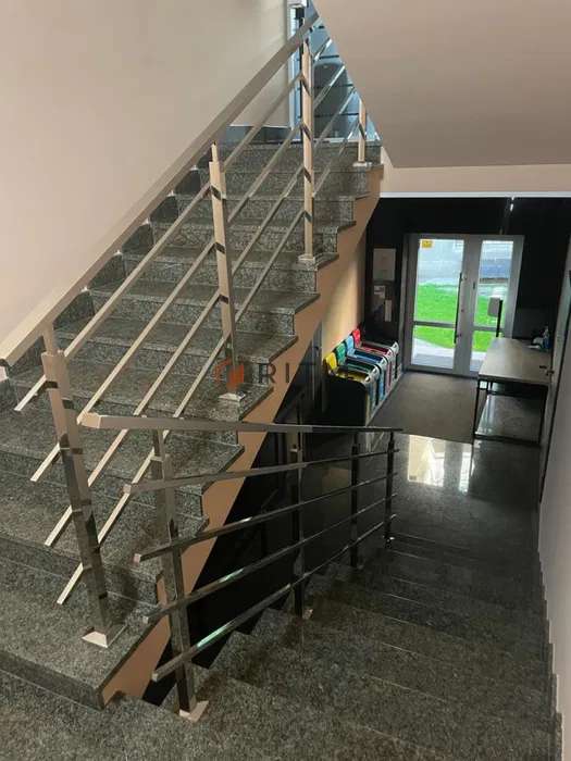 Оренда офісу в центрі міста по вул. Кривий Вал