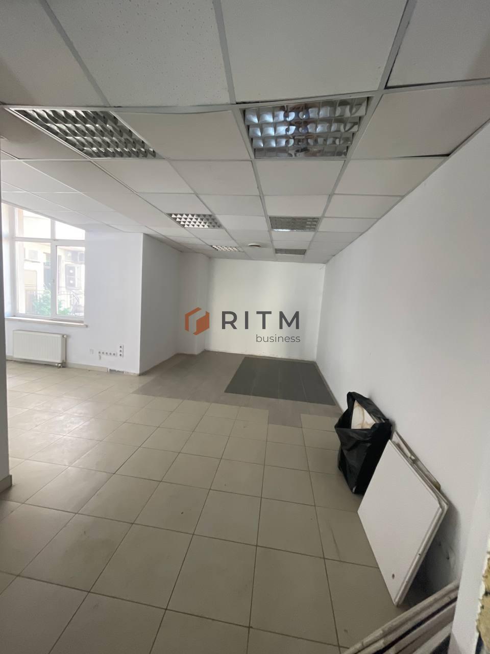 ПРОДАЖ КОМЕРЦІЙНОГО ПРИМІЩЕННЯ В ЦЕНТРІ МІСТА  Початок стометрівки — топова локація в самому центрі міста!