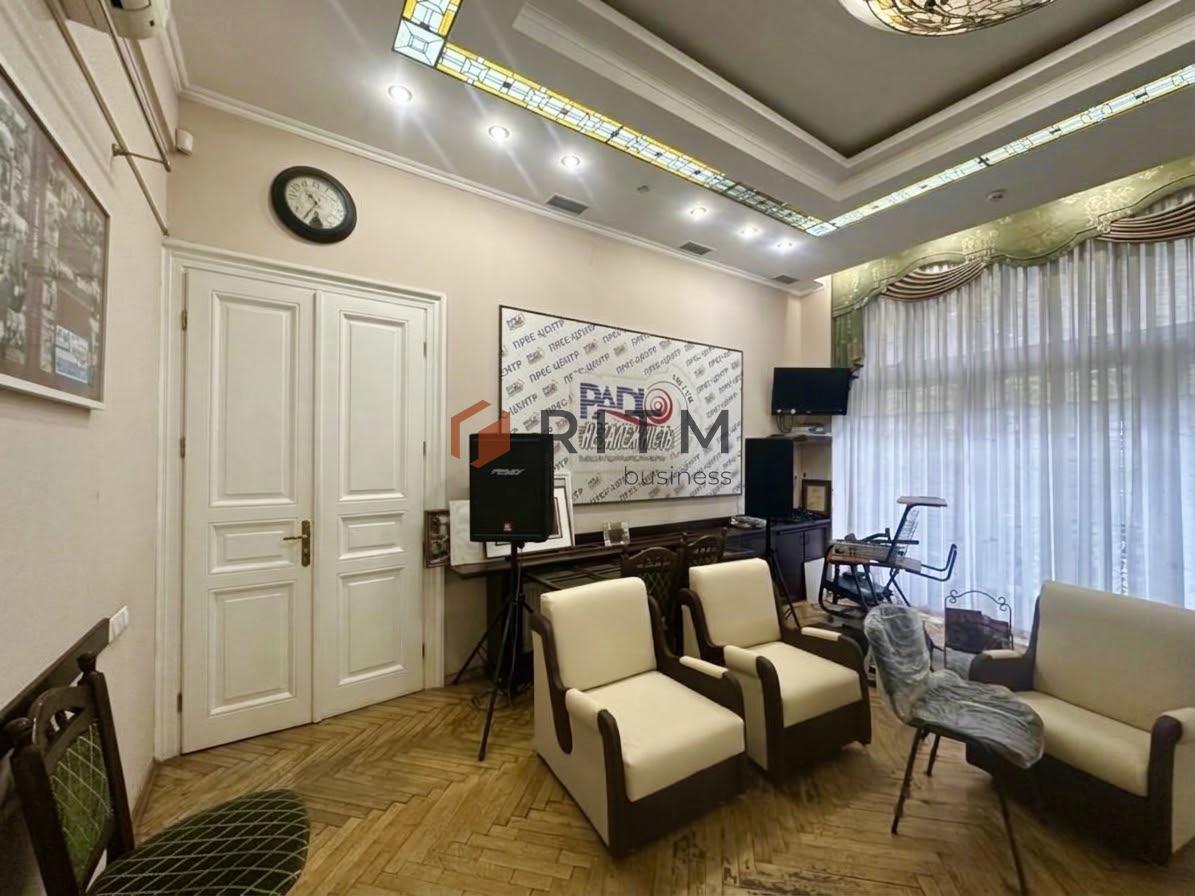 Оренда офісного приміщення по вул. Князя Романа