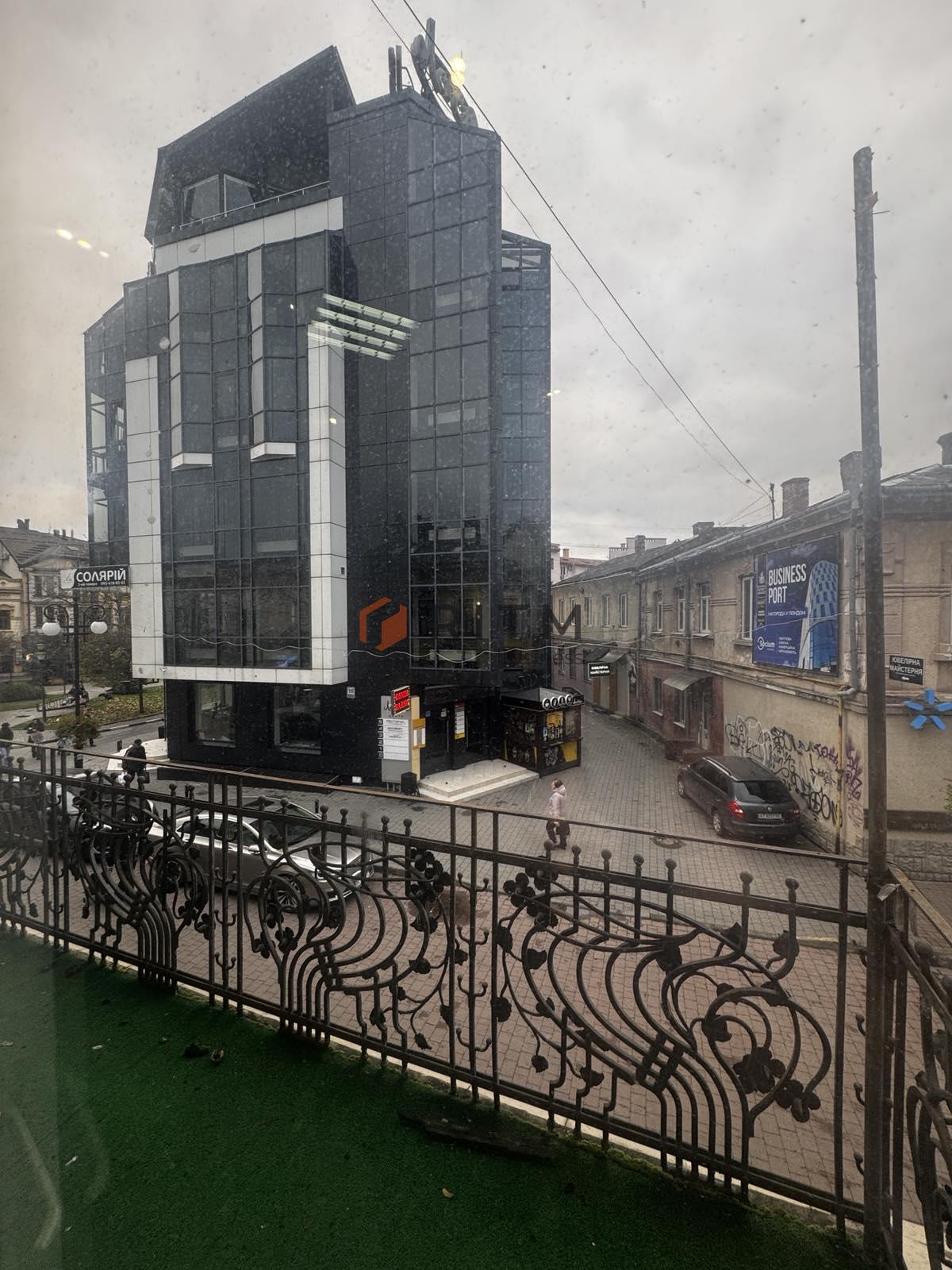 Здається в оренду приміщення в самому центрі Івано-Франківська.